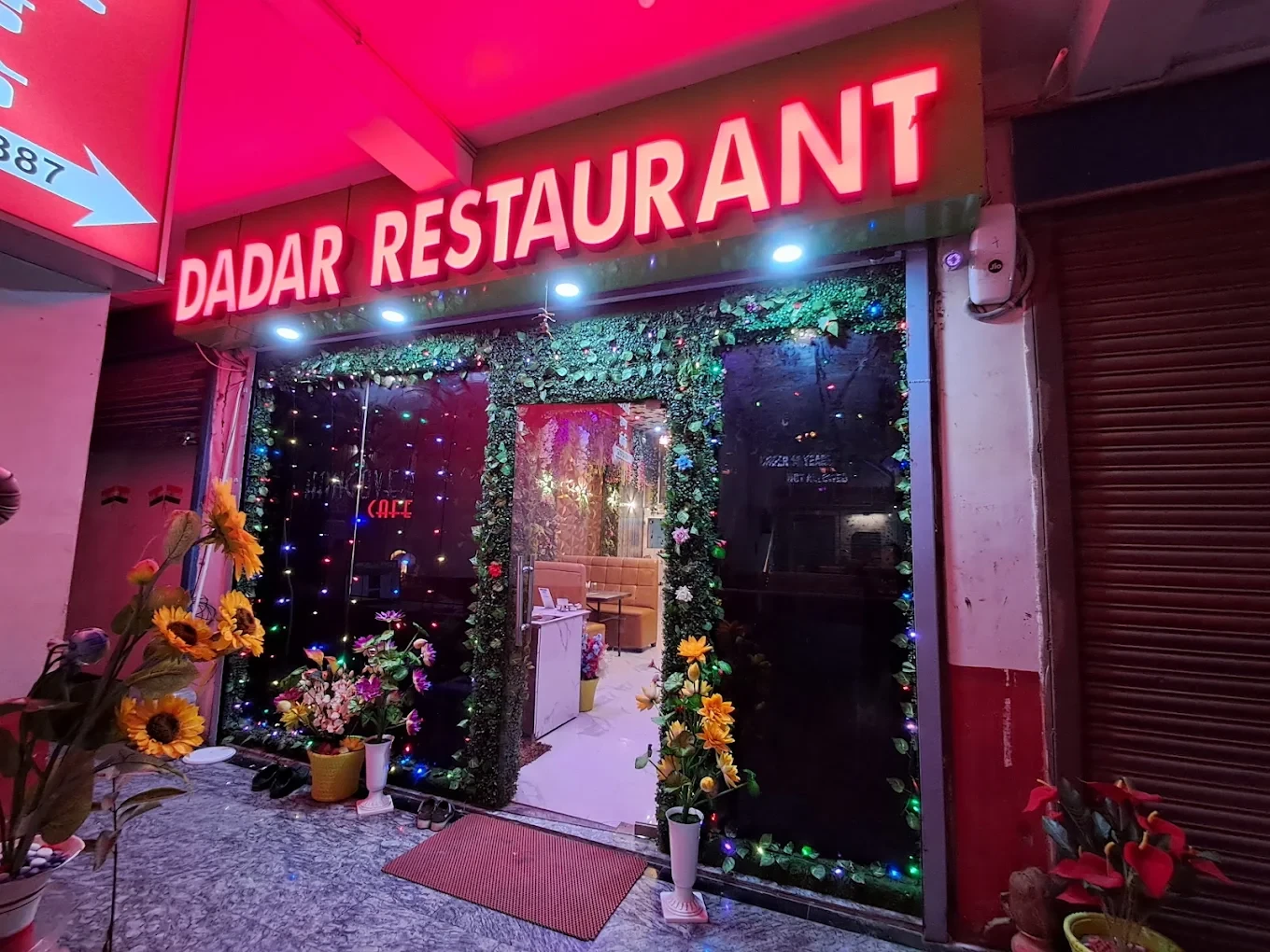 The Dadar Restaurant & Cafe