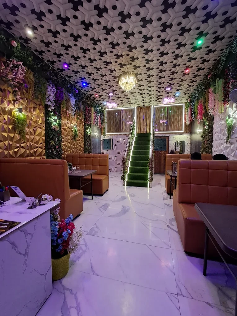 The Dadar Restaurant & Cafe