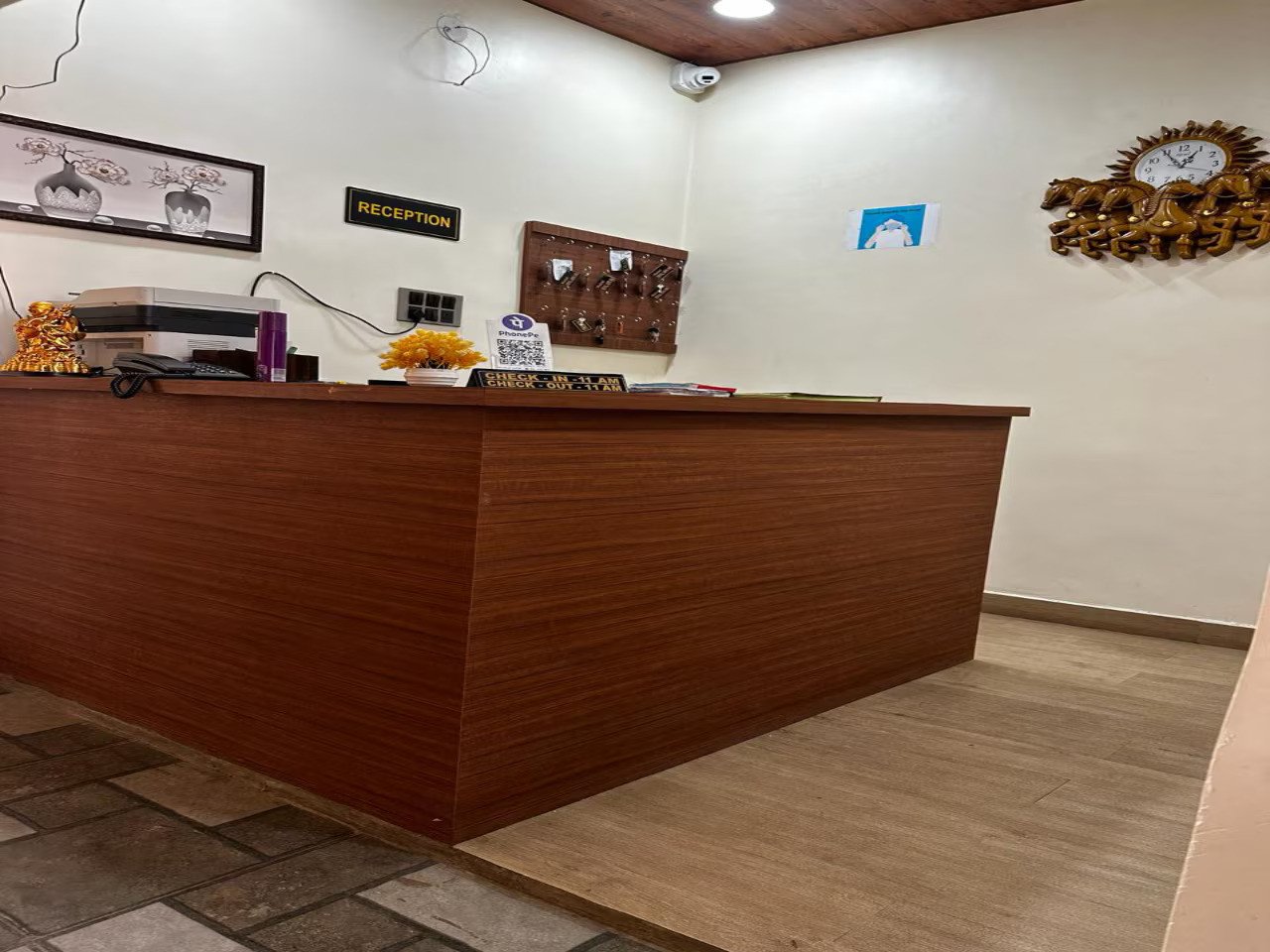 HOTEL ROYAL ARPA INN